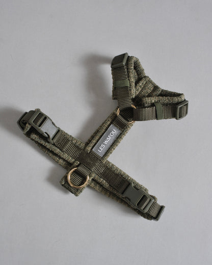 Tweed Harness