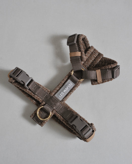Tweed Harness