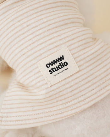 owww studioストライプタンクのタグのディテール
